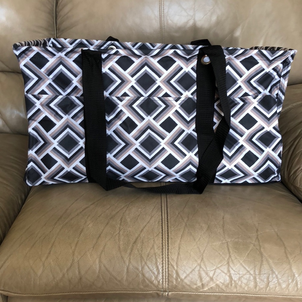 thirty one deluxe utility tote